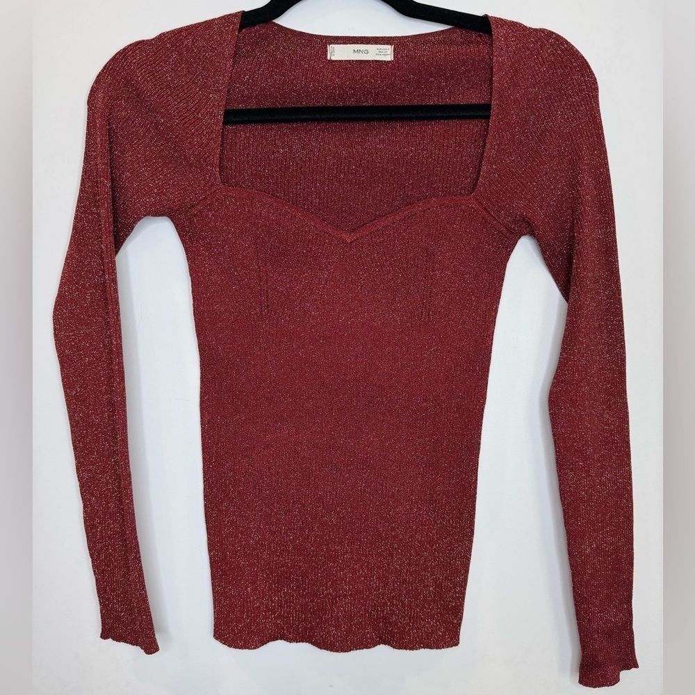 Mango Sparkly red festive sweetheart neckline ribbed top size small